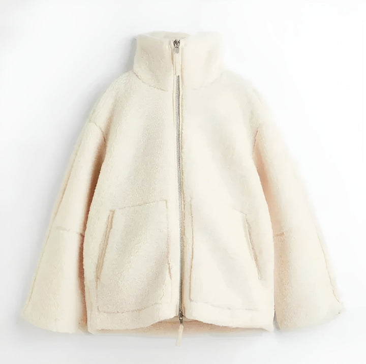 Olivia – Cozy Teddy Jacket